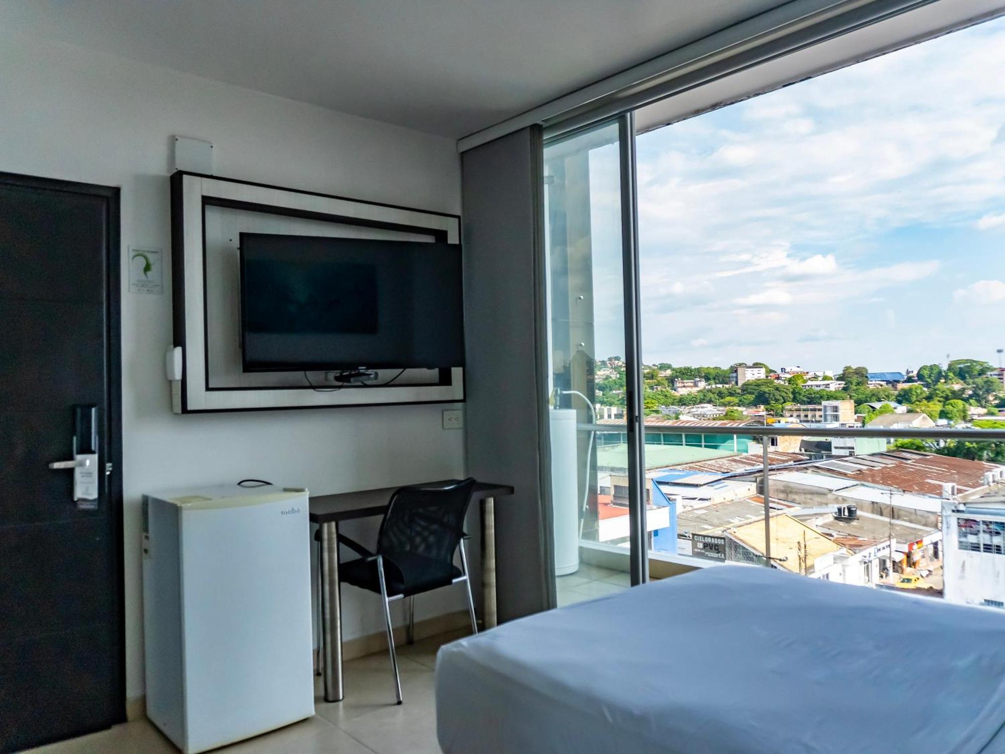Hotel Andinos Plaza Florencia Florencia  Extérieur photo