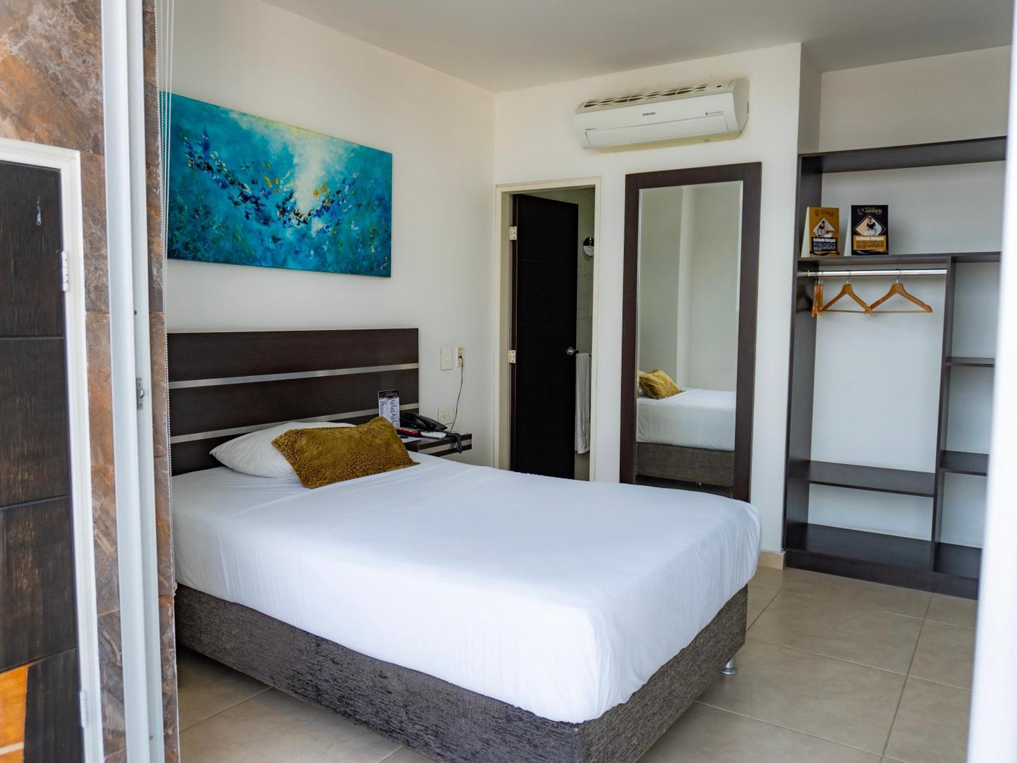 Hotel Andinos Plaza Florencia Florencia  Extérieur photo