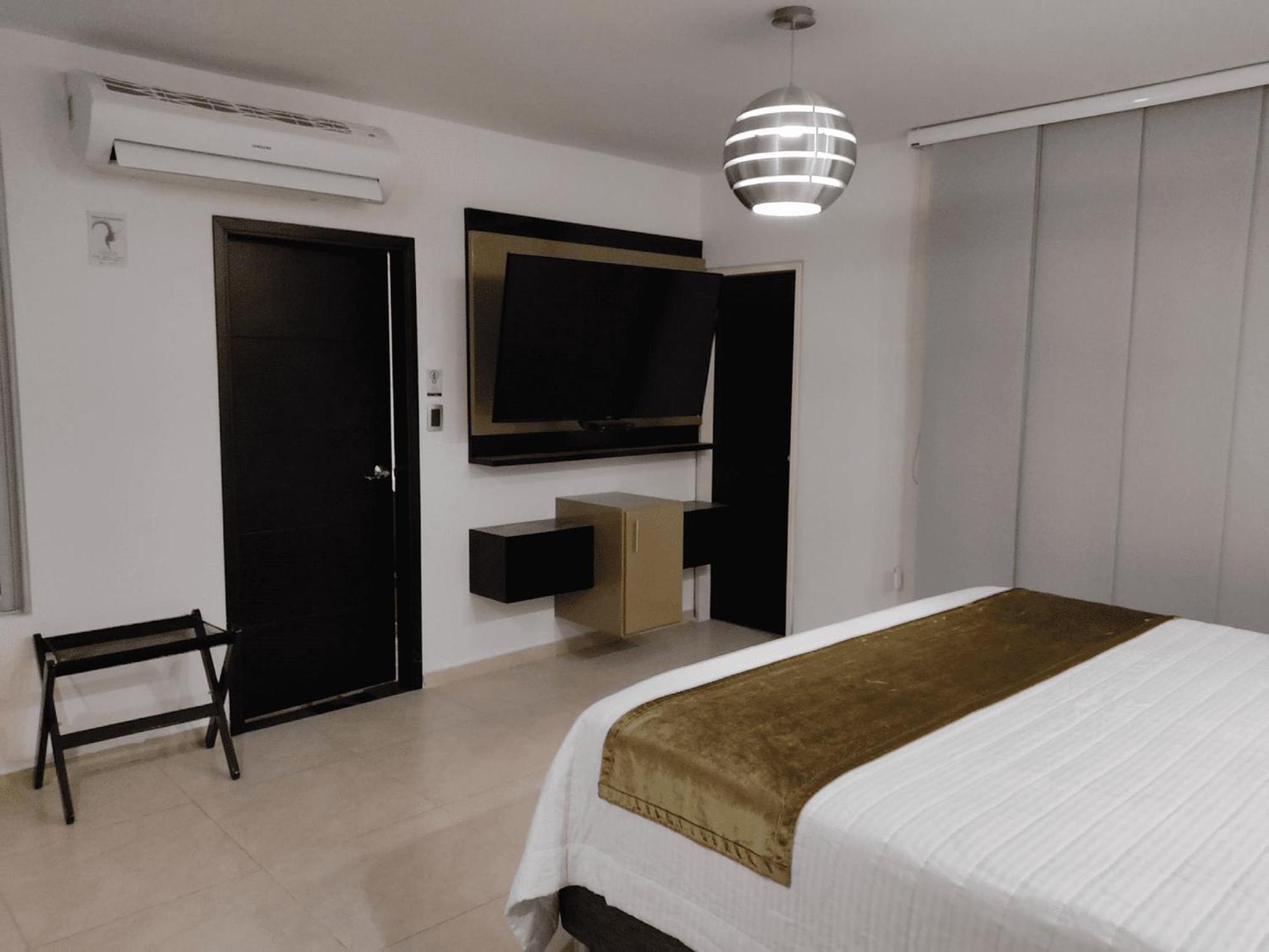 Hotel Andinos Plaza Florencia Florencia  Extérieur photo